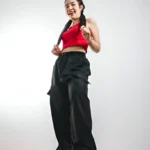 How to Style Black Cargo Pants – Women's Guide 