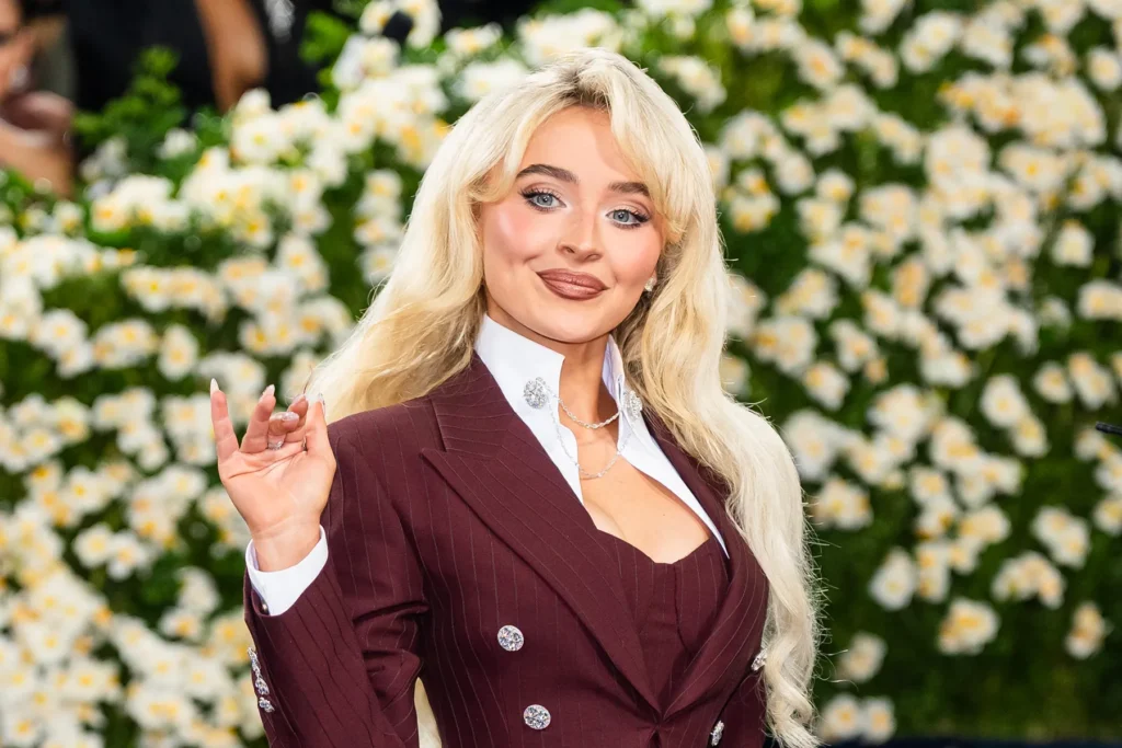 Sabrina Carpenter: The Pop Star Who Redefines Awesome