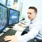 How does AI-powered video surveillance enhance QSR security
