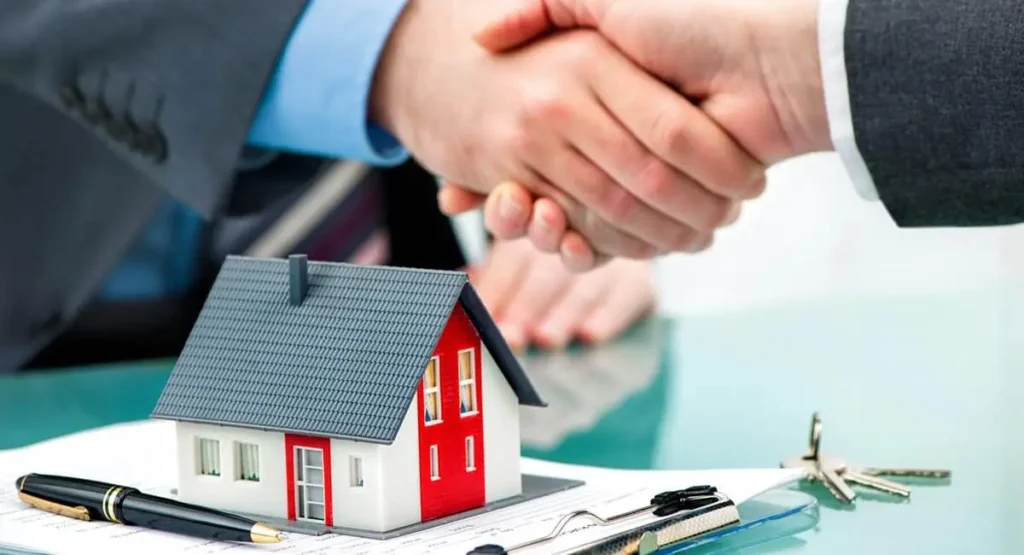 Should You Work With an Investor or a Realtor When You Need to Sell Fast